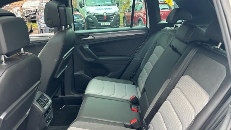 Volkswagen Tiguan 2.0 TDi 150 R-Line 5dr Diesel Estate